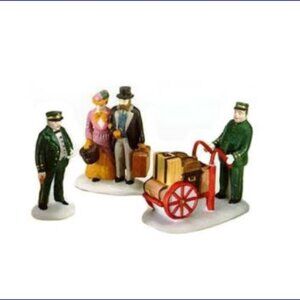 DEPARTMENT 56 Dickens' Village #5571.9 Holiday Travelers - 3pcs - Retired